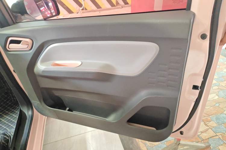 Used Wuling Hongguang MINIEV 2021 Macaron Premium Model – Lithium Iron Phosphate
