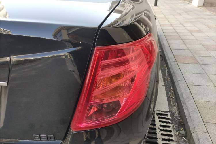 Used Bestune B50 2013 1.6L automatic luxury version
