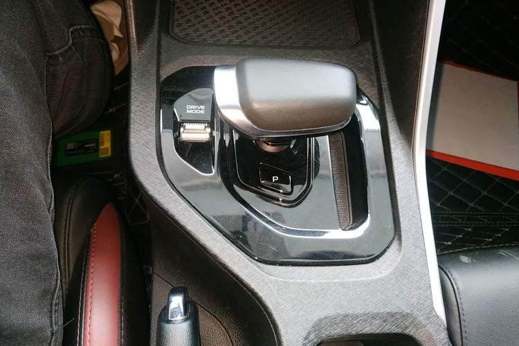 Used Geely Auto Coolray 2021 1.4T DCT Platinum Edition Gear Lever