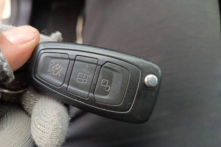 Used Ford Focus 2012 Hatchback 2.0L Automatic Luxury Sport Model
