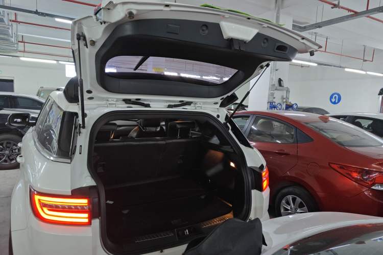Used Land X7 2018 Geely Xingyue 1.5T Panoramic Supreme Model Trunk