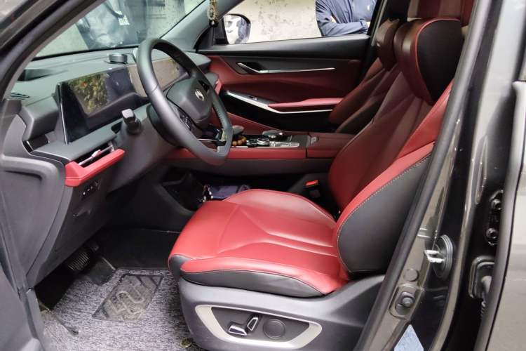 Used CHANGAN CS75 PLUS 2022 2nd Generation 2.0T Automatic Navigation Version Left Front Seat