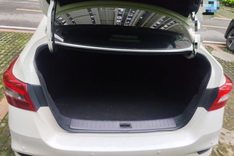 Used Nissan Sylphy 2024 Facelifted Three Classic 1.6XE CVT Comfort Edition Trunk