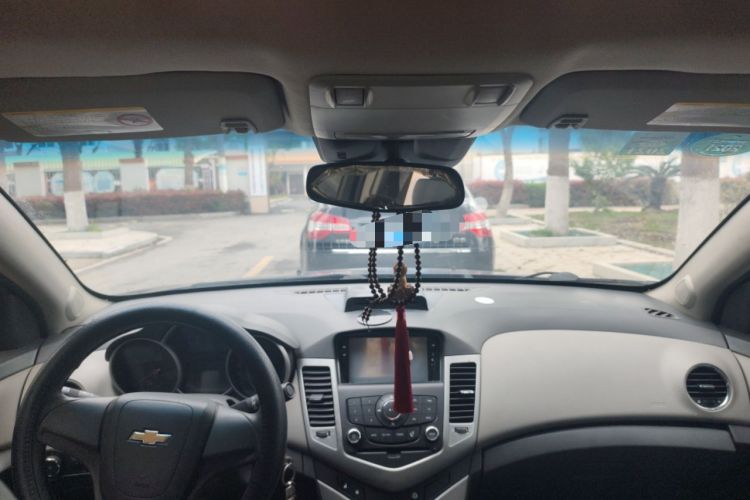 Used Chevrolet Cruze 2013 1.6L SL Sunroof Edition MT Headliner