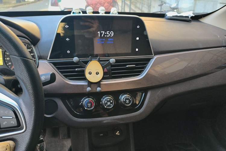 Used Baojun 310W 2017 1.5L Manual Comfort Version China V

