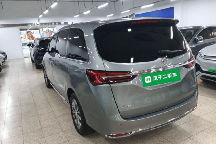 Used Buick GL8 2023 Facelifted Land Cruiser Executive Luxury Version