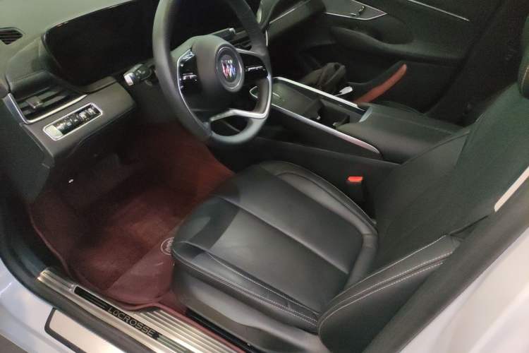 Used Buick LaCrosse 2023 28T Prestige Edition
