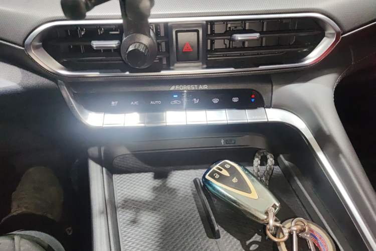 Used Changan UNI-T 2020 1.5T Prestige Version