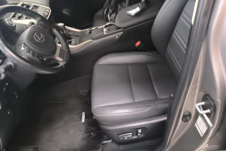 Used Lexus NX 2020 200 Front-Wheel Drive Vmotion Edition China VI Standard