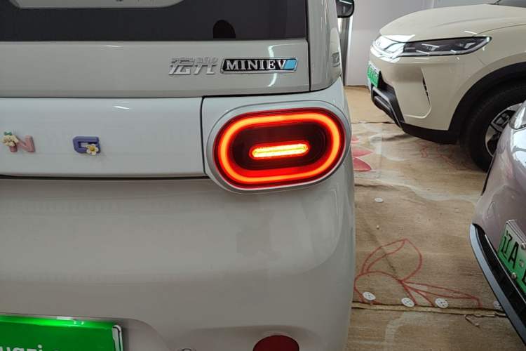 Used Wuling Hongguang MINIEV 2024 3rd Generation 215km Youth Edition