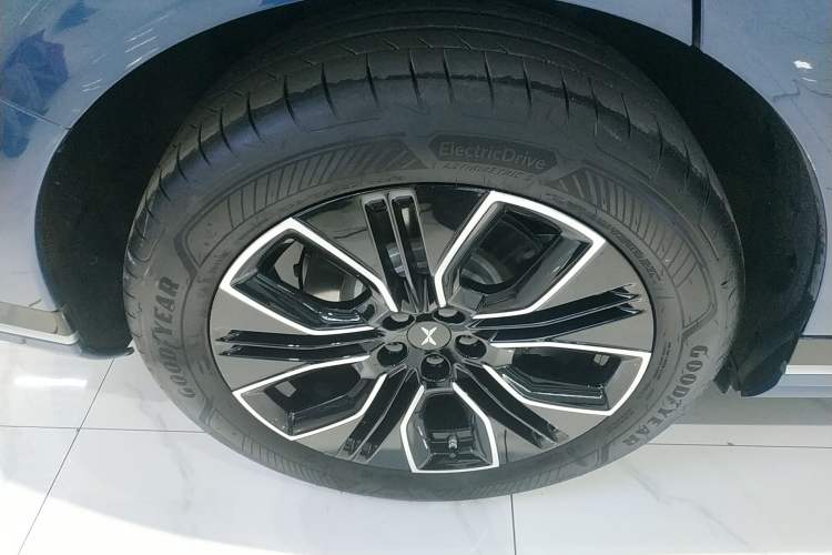 Used XPeng G9 2025 625 Long-Range Max
