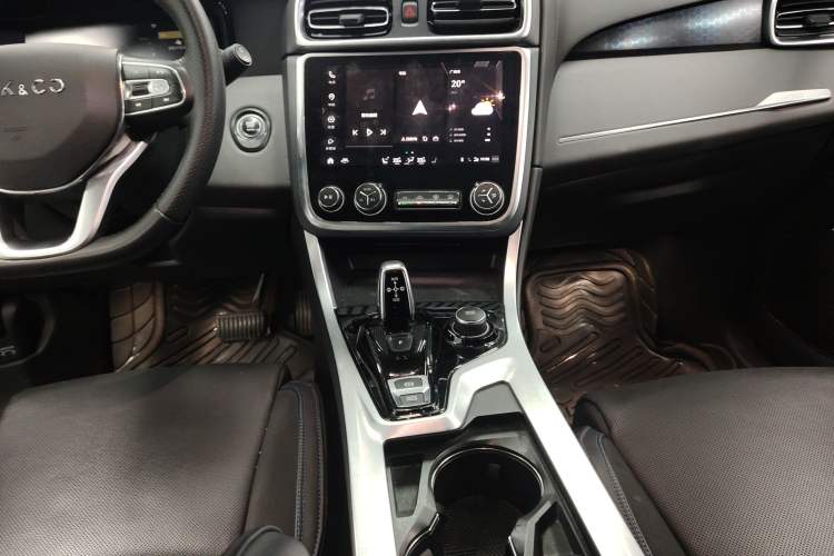 Used Lynk & Co 01 EM-P 2019 1.5T PHEV JingPro National VI Audio And AC Panel