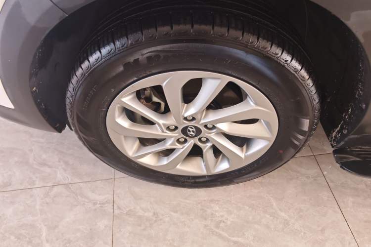 Used Hyundai Tucson 2015 1.6T Dual-Clutch Two-Wheel-Drive Smart Model