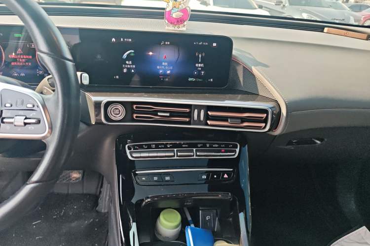 Used Mercedes-Benz EQC 2022 EQC 400 4MATIC Audio And AC Panel