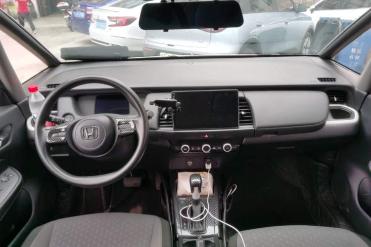 Used Honda Fit 2021 1.5L CVT Trend Edition Center Console