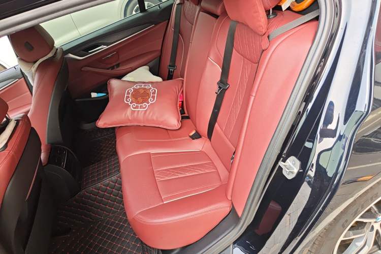 Used BMW 5 Series New Energy 2021 535Le M Sport Package Left Rear Seat