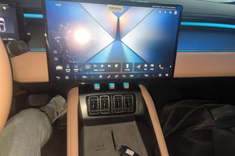 Used BYD Song L EV 2025 Intelligent Driving Version 662 km LiDAR Excellence Edition
