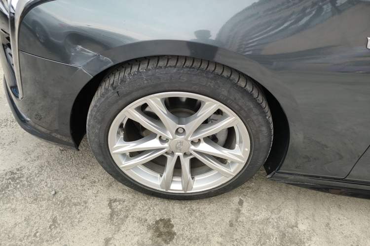 Used Cadillac CT4 2020 28T Fashion Edition Left Front Wheel Hub