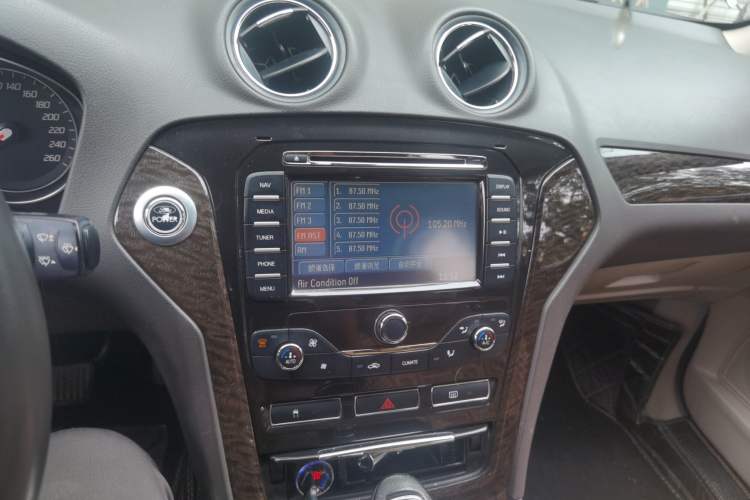 Used Ford Mondeo 2011 2.0L GTDi 200 Luxury Edition