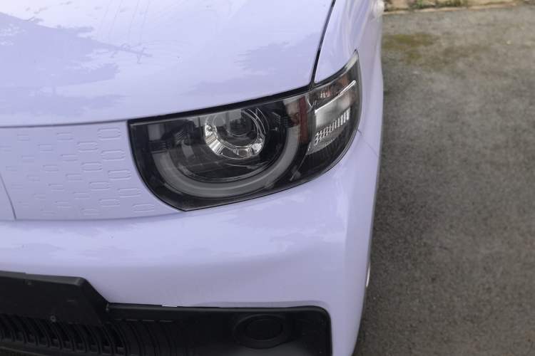 Used Chery QQ Ice Cream 2022 170km Sundae Phosphate Lithium-Ion