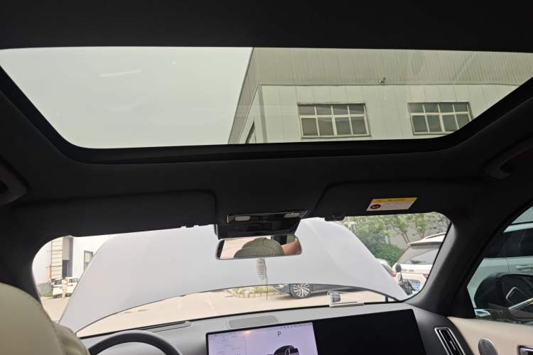 Used Li Auto L8 2024 Pro Model Headliner