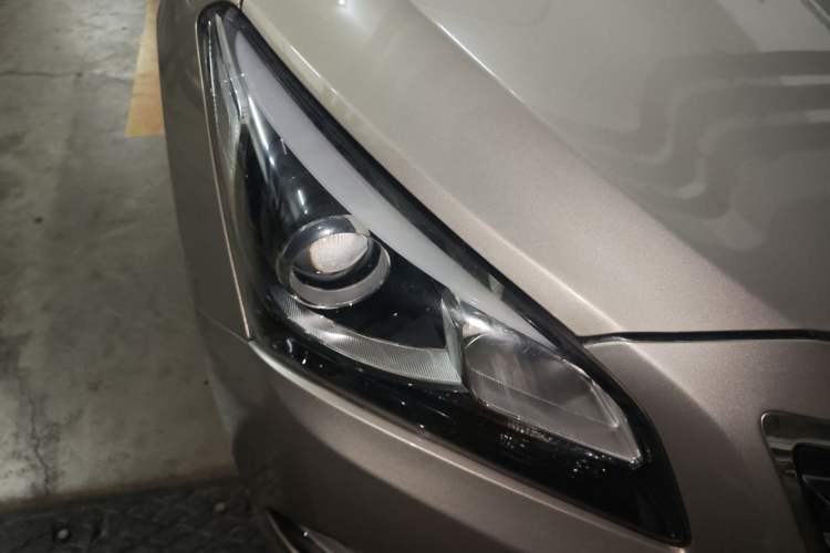 Used Hyundai Mistra 2016 1.8L Automatic Smart GLS Right Front Headlight