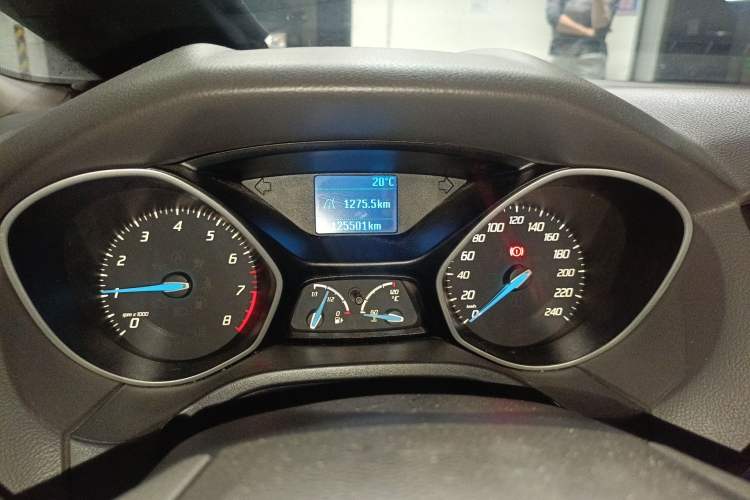 Used Ford Focus 2012 Sedan 1.6L Manual Comfort Model
