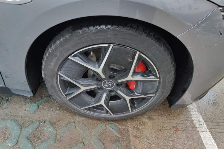 Used BYD Han 2022 EV Genesis Edition 715KM Front-Wheel-Drive Prestige Model
