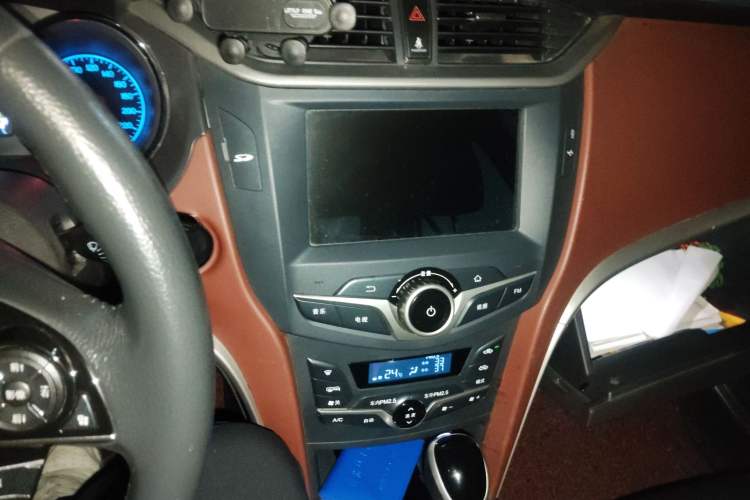 Used BYD G5 2014 1.5TID Automatic Flagship Model
