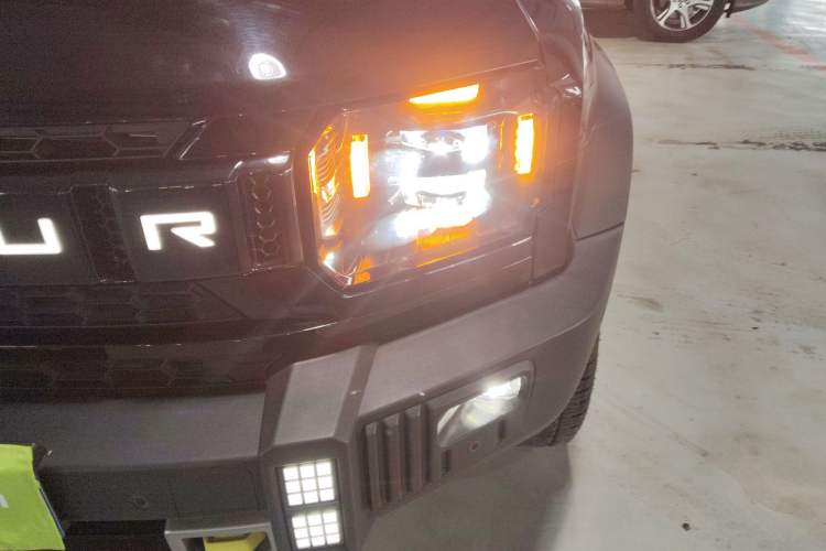 Used JETOUR Traveler 2023 2.0T All-Wheel Drive Conquer PRO