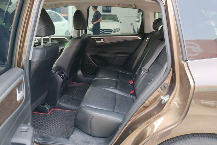 Used Honda Jade 2014 1.8L CVT Luxury Edition 5 seats Left Rear Seat