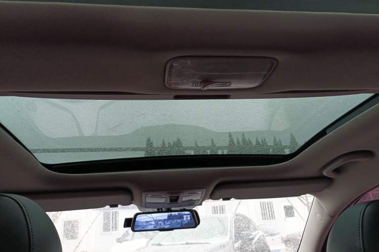 Used Kia Sportage R 2015 2.0L Automatic Two-Wheel Drive DLX Model Headliner