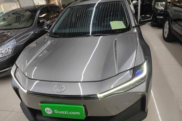 Used Toyota bZ3 2023 616 km Long-Range PRO
