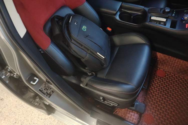 Used Lexus CT 2017 CT200h Comfort Edition Monochrome China VI