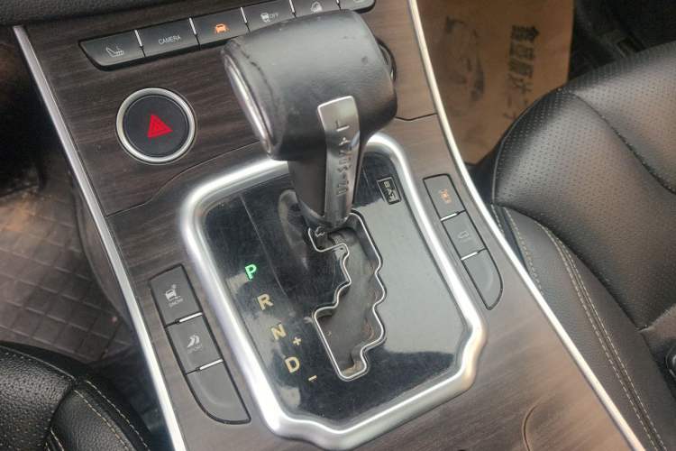 Used Land X7 2015 2.0T Panoramic Prestige Edition
