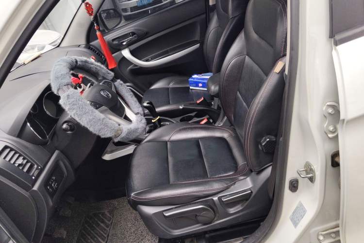 Used CHANGAN CS35 2015 1.6L Manual Luxury Model China IV Standard Left Front Seat