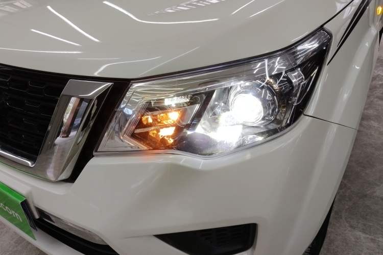 Used Nissan Terra 2020 2.5L XE Manual Two-Wheel-Drive Elite Edition Left Front Headlight