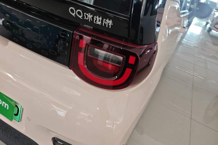 Used Chery QQ Ice Cream 2025 205km Qi Energy Version Right Rear Taillight