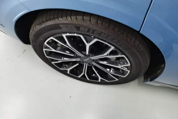 Used Zeekr 007GT 2025 Four-Wheel Drive Intelligent Driving Version 75 kWh

