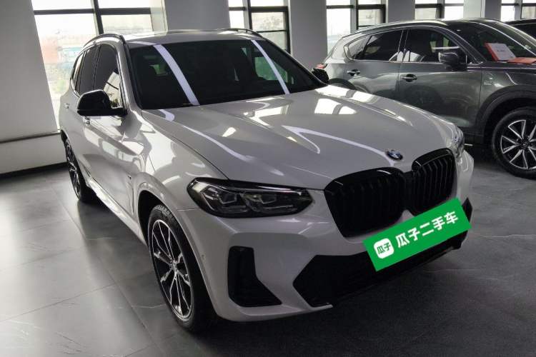 Used BMW X3 2023 xDrive30i Leading Model M Night Edition Package Front Right 45 Deg