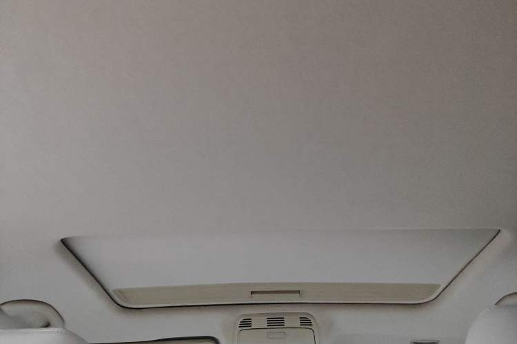 Used Volkswagen Magotan 2011 1.8TSI DSG Comfort Model Headliner