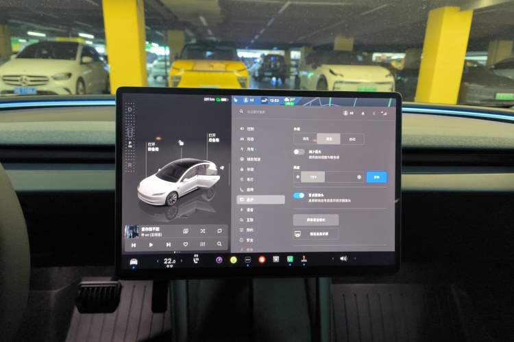 Used Tesla Model 3 2023 Rear-Wheel-Drive Version Audio And AC Panel