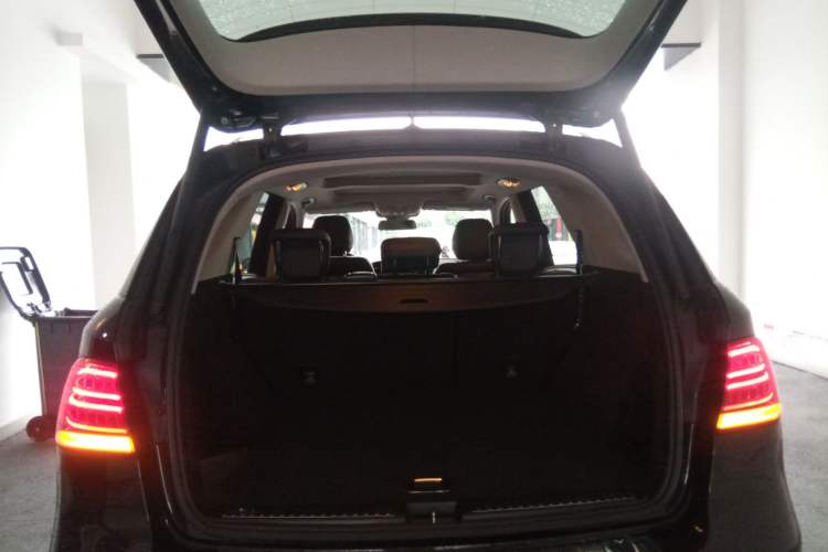 Used Mercedes-Benz GLE 2016 GLE 400 4MATIC Trunk