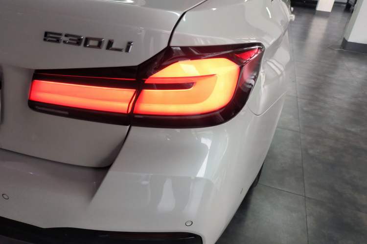 Used BMW 5 Series 2022 Second Facelift 525Li M Sport Package