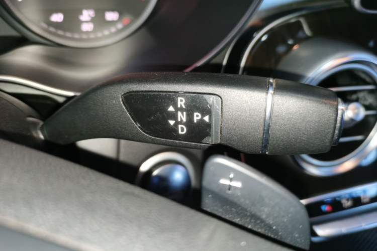 Used Mercedes-Benz GLC 2017 GLC 260 4MATIC Luxury Model
