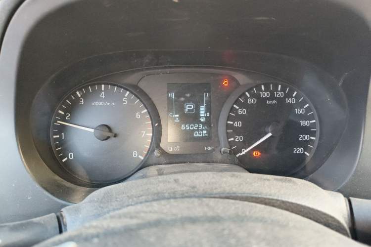 Used Nissan Navara 2017 2.5L Automatic 2WD Luxury Edition QR25
