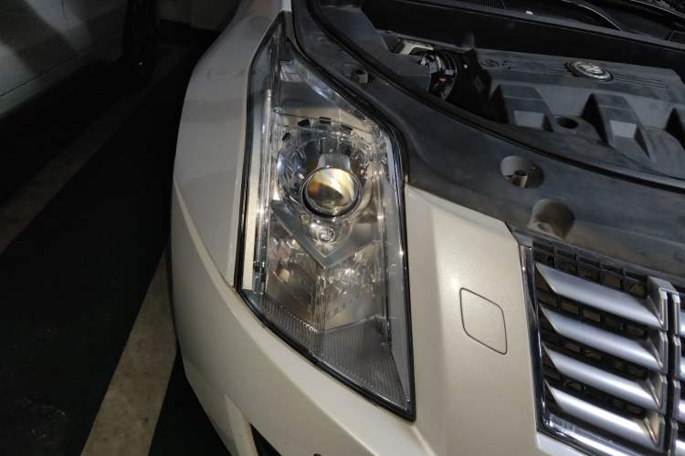 Used Cadillac SRX 2013 3.0L Leading Model