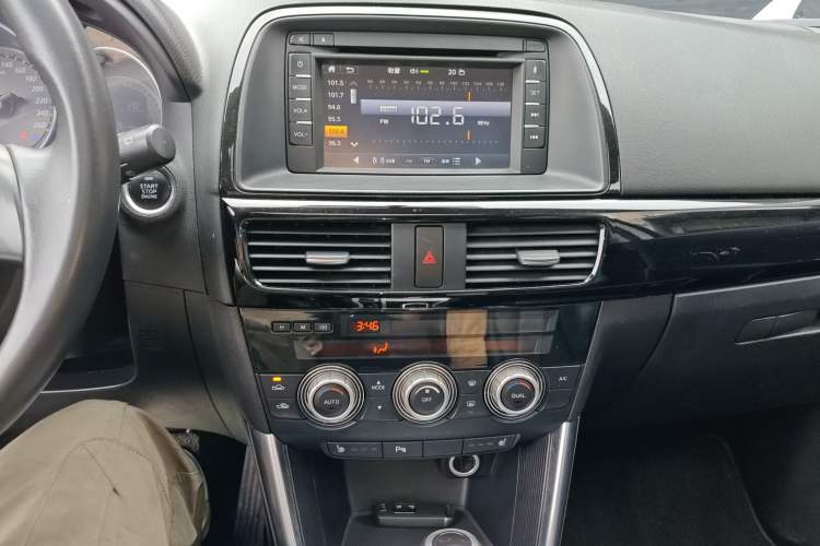 Used Mazda CX-5 2013 2.5L Automatic 4x4 Luxury Version Audio And AC Panel