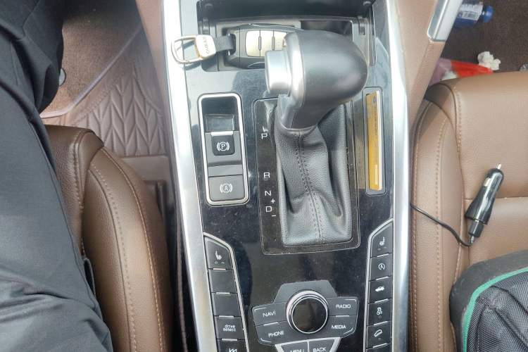 Used Haval H7 2017 Red-Label H7 2.0T Automatic Luxury Model
