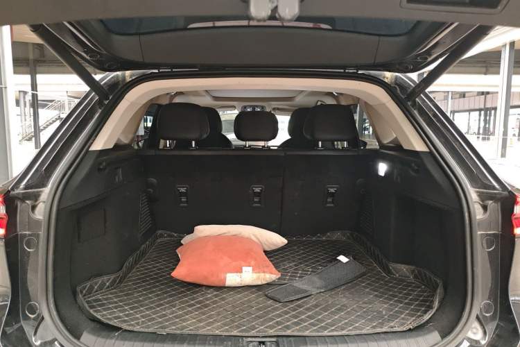 Used EXEED Lingyun 2024 300T Two-Wheel Drive Starlight Edition Trunk